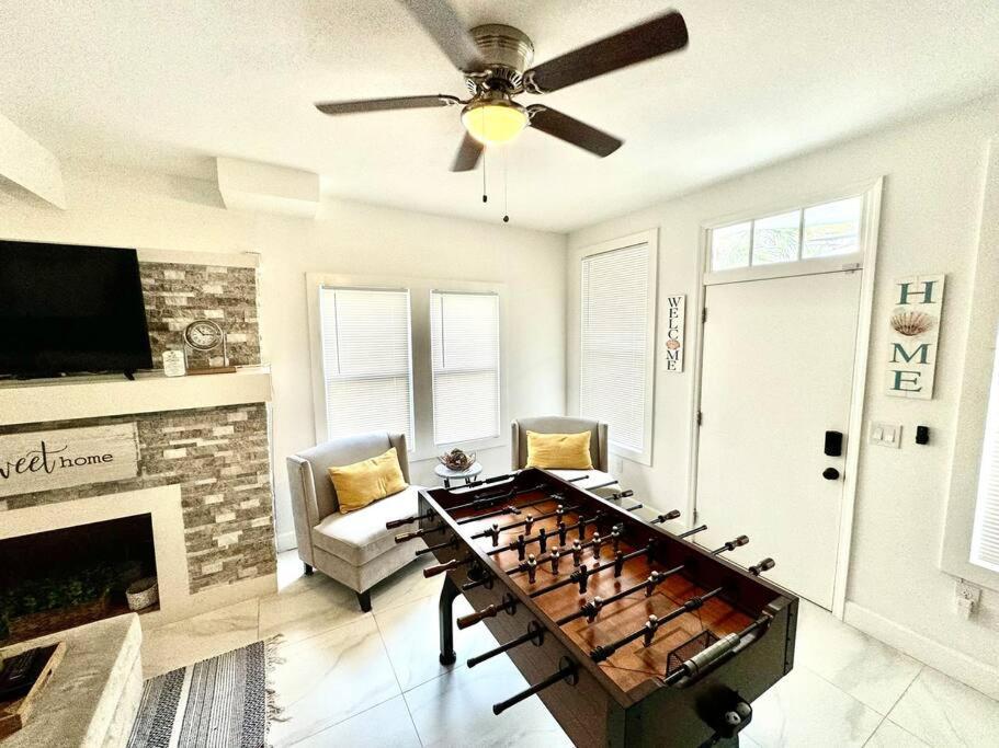 Brickell + Wynwood Wonderland: Spacious 6br Villa *