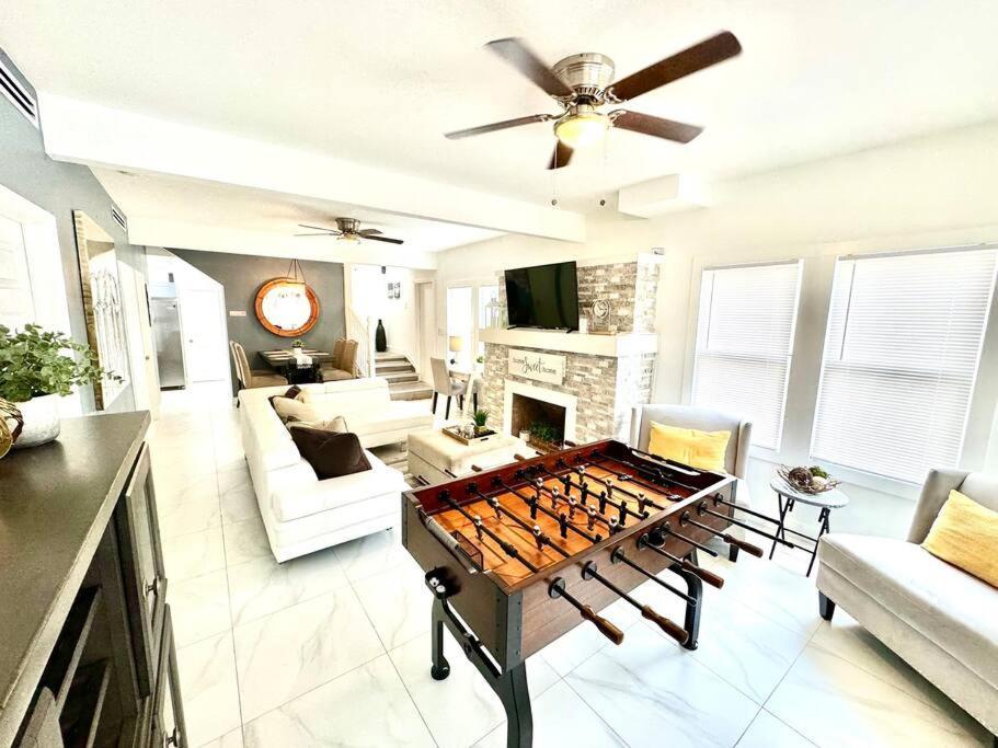 Brickell + Wynwood Wonderland: Spacious 6br Villa *