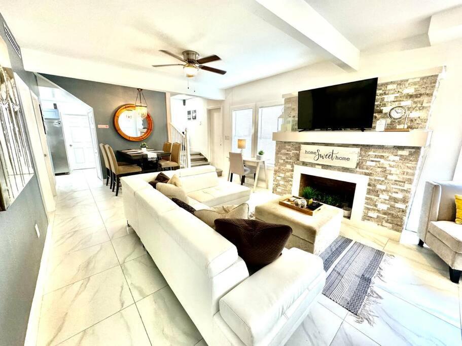 Brickell + Wynwood Wonderland: Spacious 6br Villa Miami
