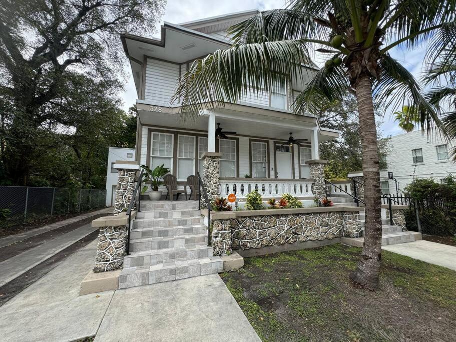 Villa Brickell + Wynwood Wonderland: Spacious 6br Miami