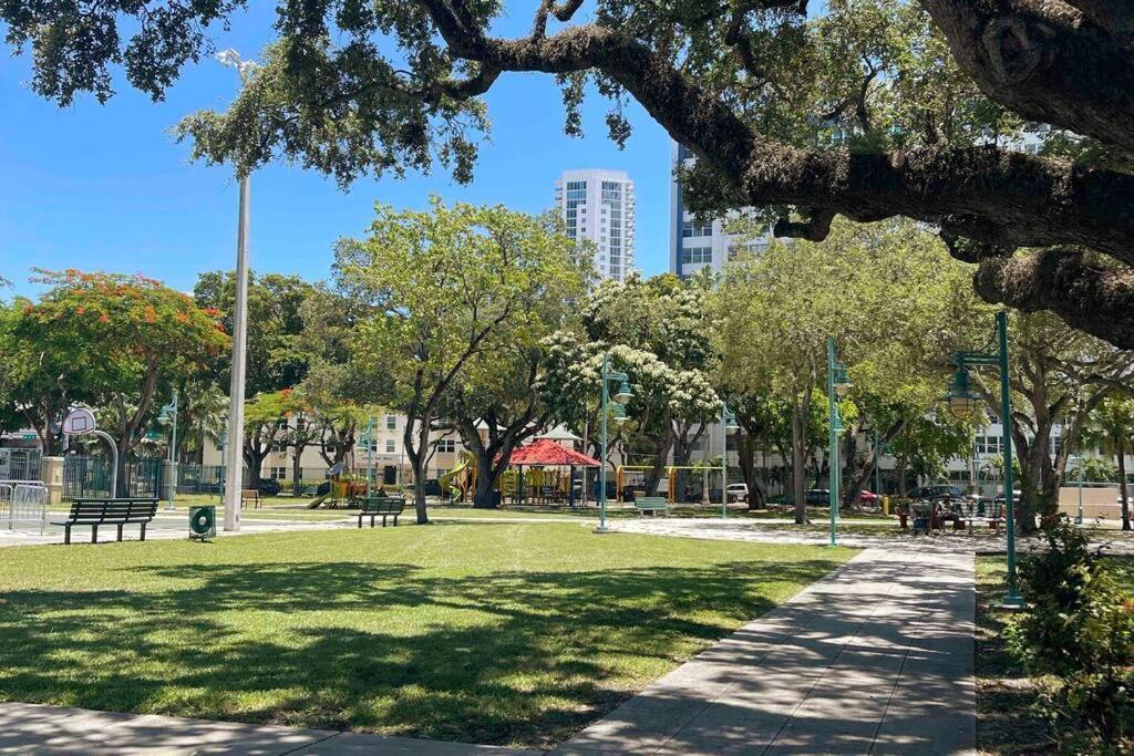 Brickell + Wynwood Wonderland: Spacious 6br Villa