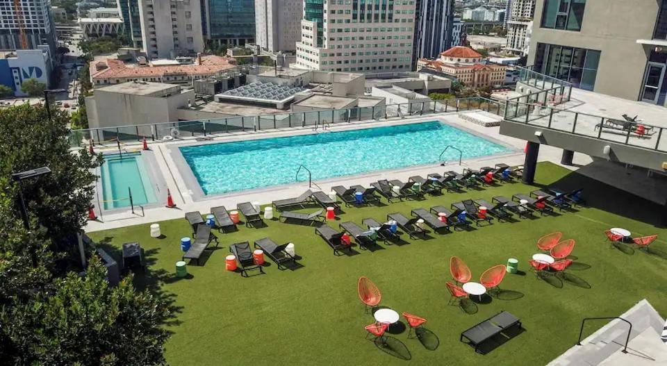 Apartment Luxury Waterfront Residences By Lamborghini - Near Kaseya Center