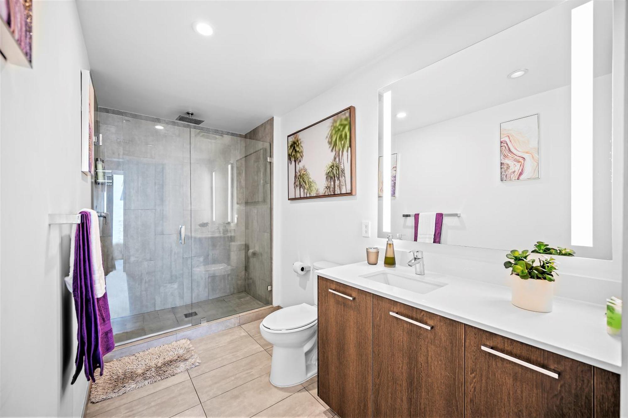 Experience The Perfect Life!! Centrally Located Luxury Condo! Apartment Miami