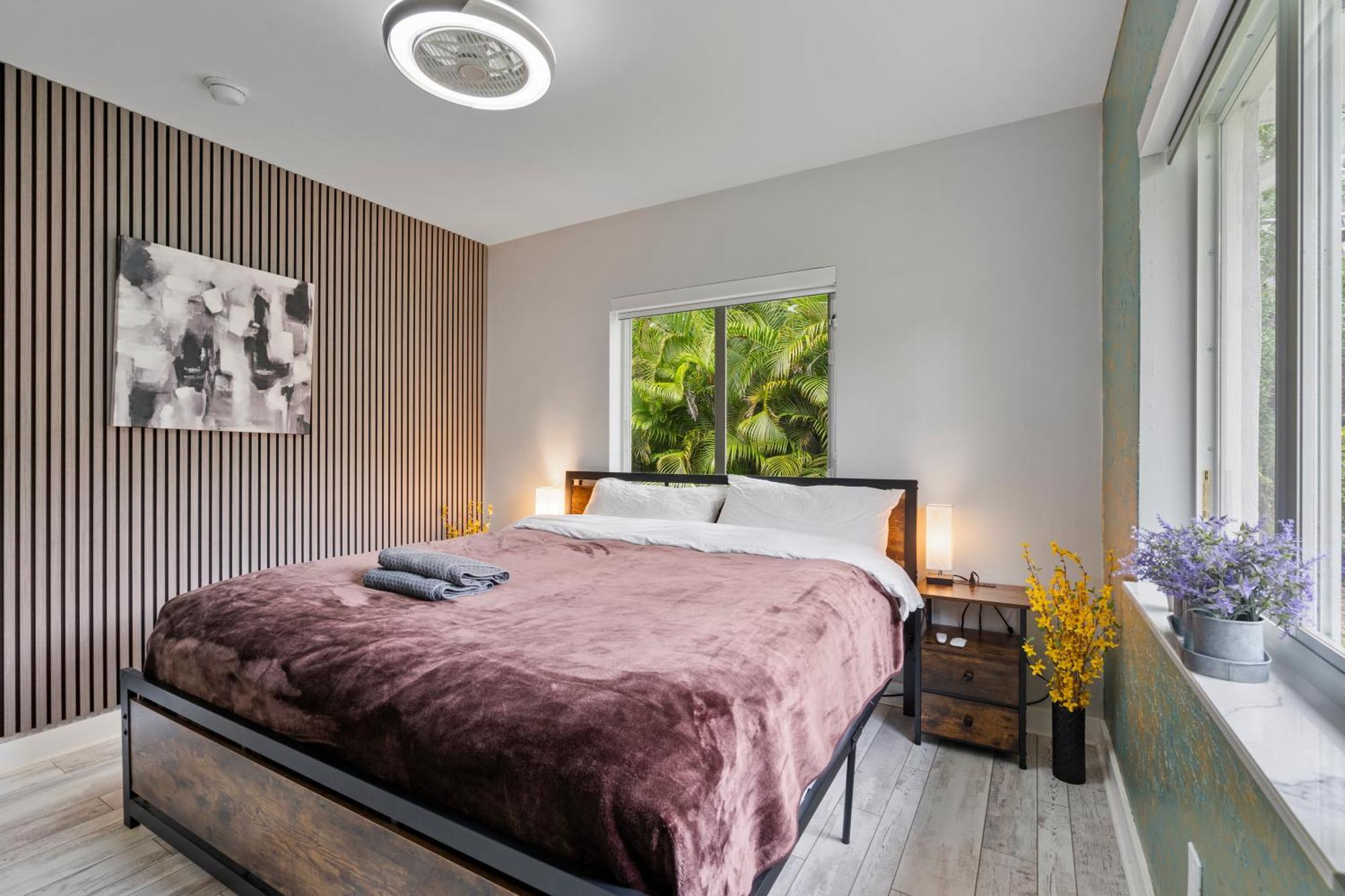 Villa With Outdoor Sauna, Outdoor Bar And Pergola With Games Miami