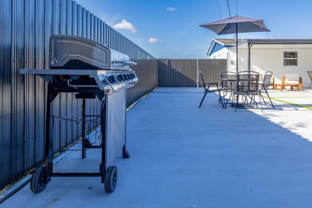 Havana Blue/pool+heater/hard Rock/gazebo/bbq Vakantiehuis
