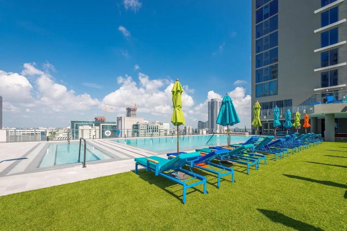Apartment Luxury Waterfront Residences By Lamborghini - Near Kaseya Center *