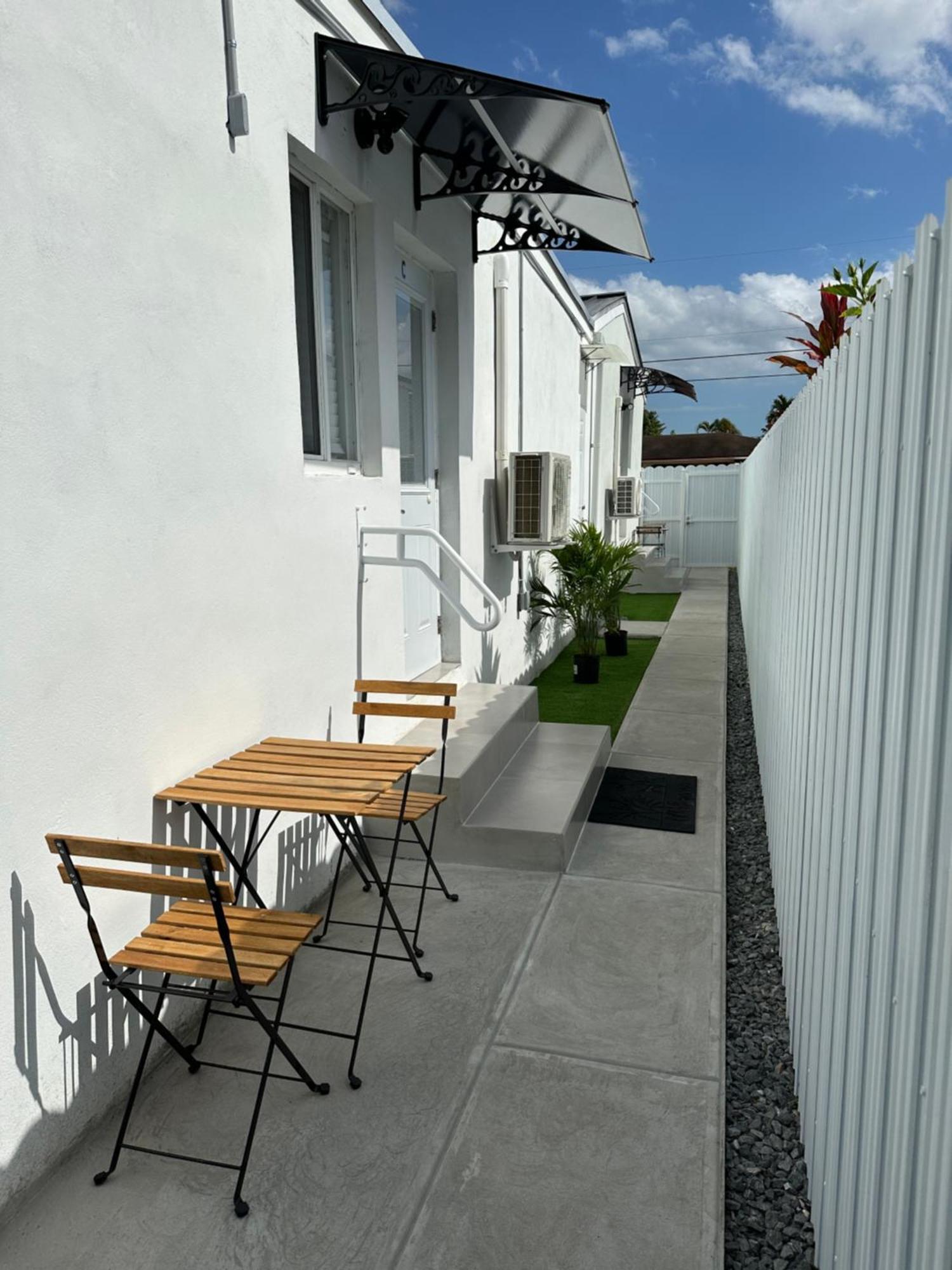 Homestay Lyz Airport