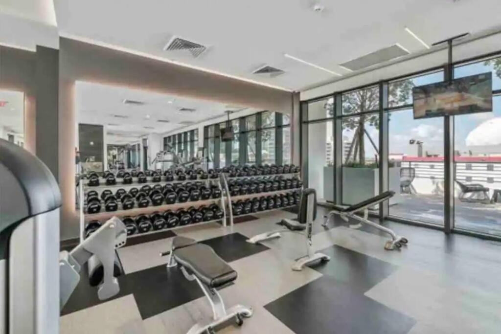 Apartment Oceana! 2br With Rooftop Pool & In The World Center