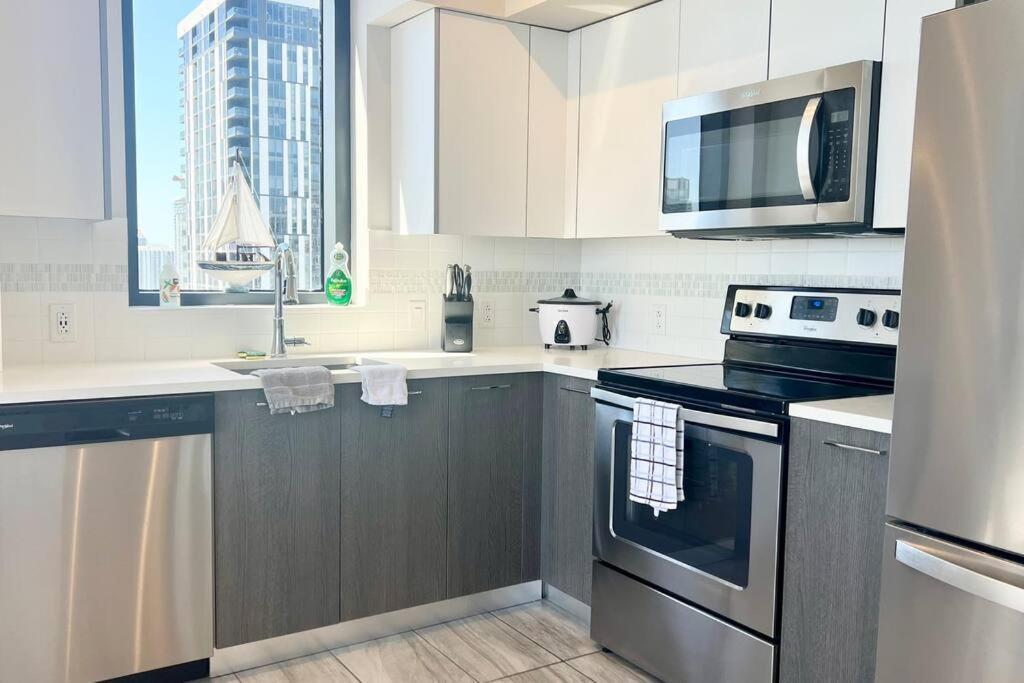 Apartment Oceana! 2br With Rooftop Pool & In The World Center