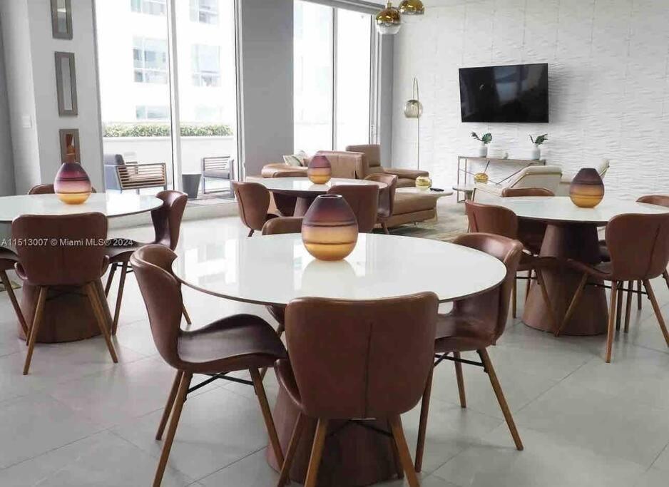 Spacious 1bedroom Unit Brickell-free Parking Miami