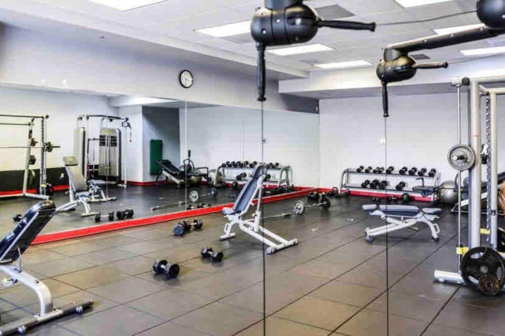 Apartment Spacious 1bedroom Unit Brickell-free Parking *
