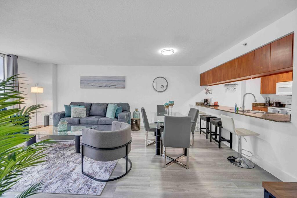 Apartment Spacious 1bedroom Unit Brickell-free Parking *