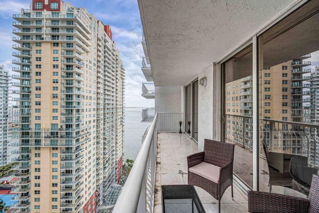 Apartment Spacious 1bedroom Unit Brickell-free Parking