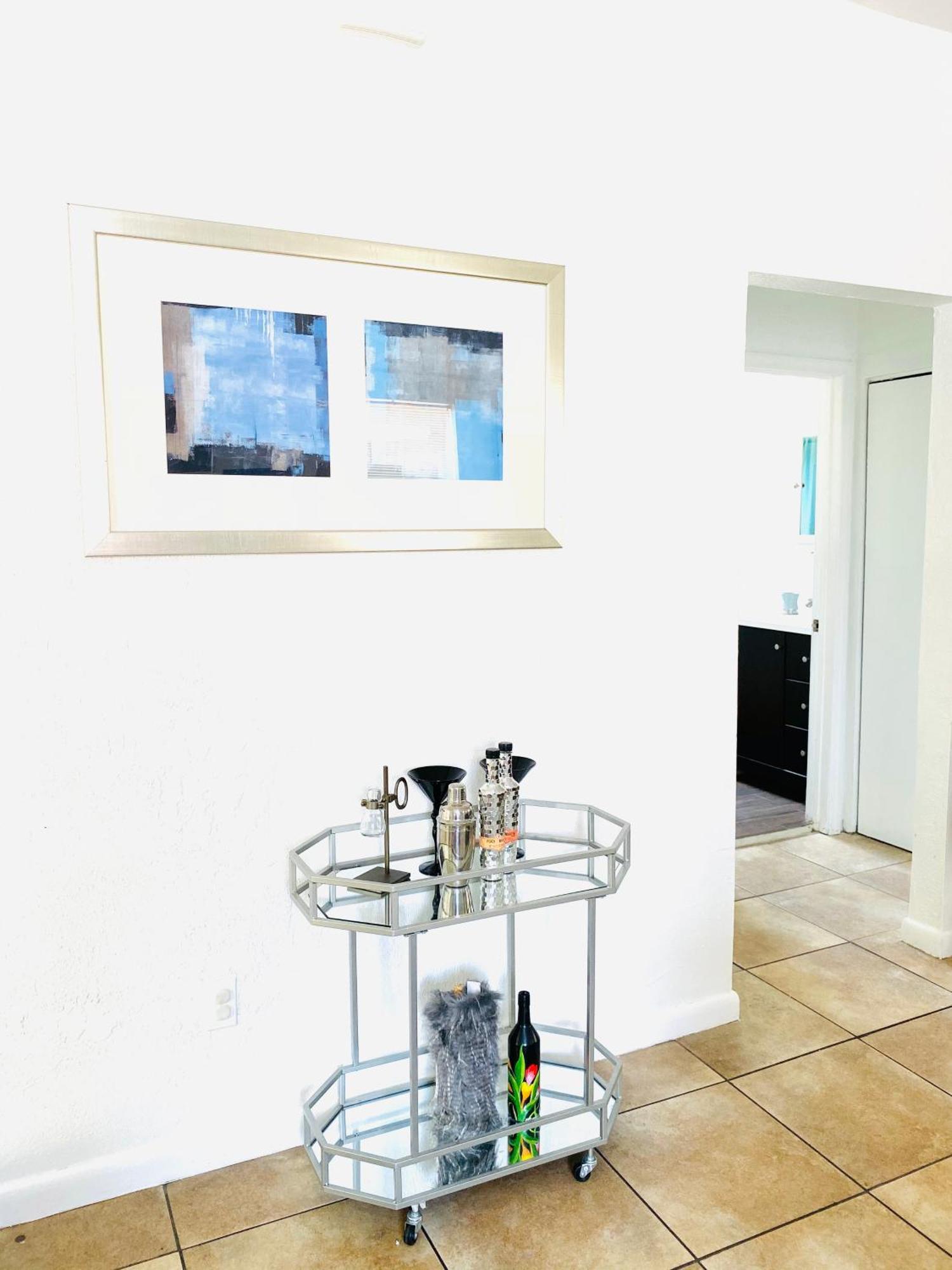 Xanadu 10 Mins To South Beach! 3 Bedroom Miami