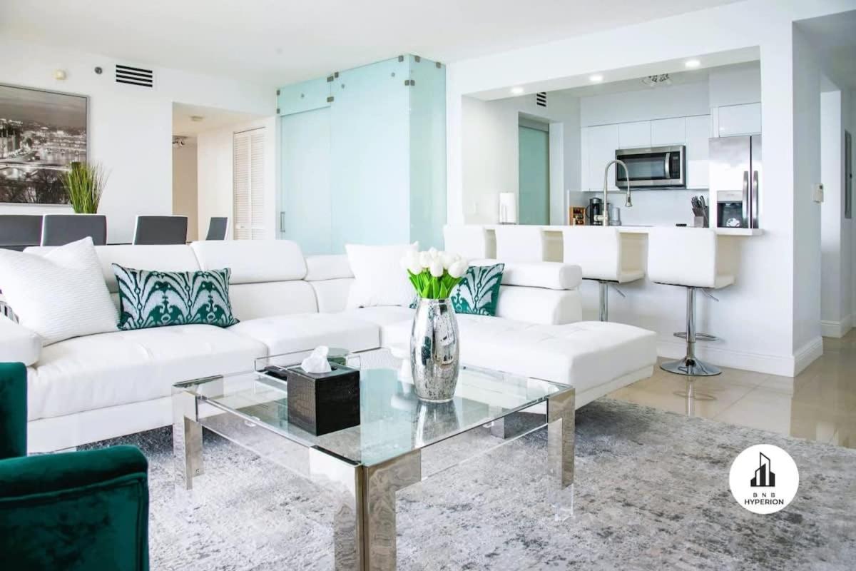 Ferienhaus Bnb Hyperion - Luxe 3b W City & Ocean Views Miami