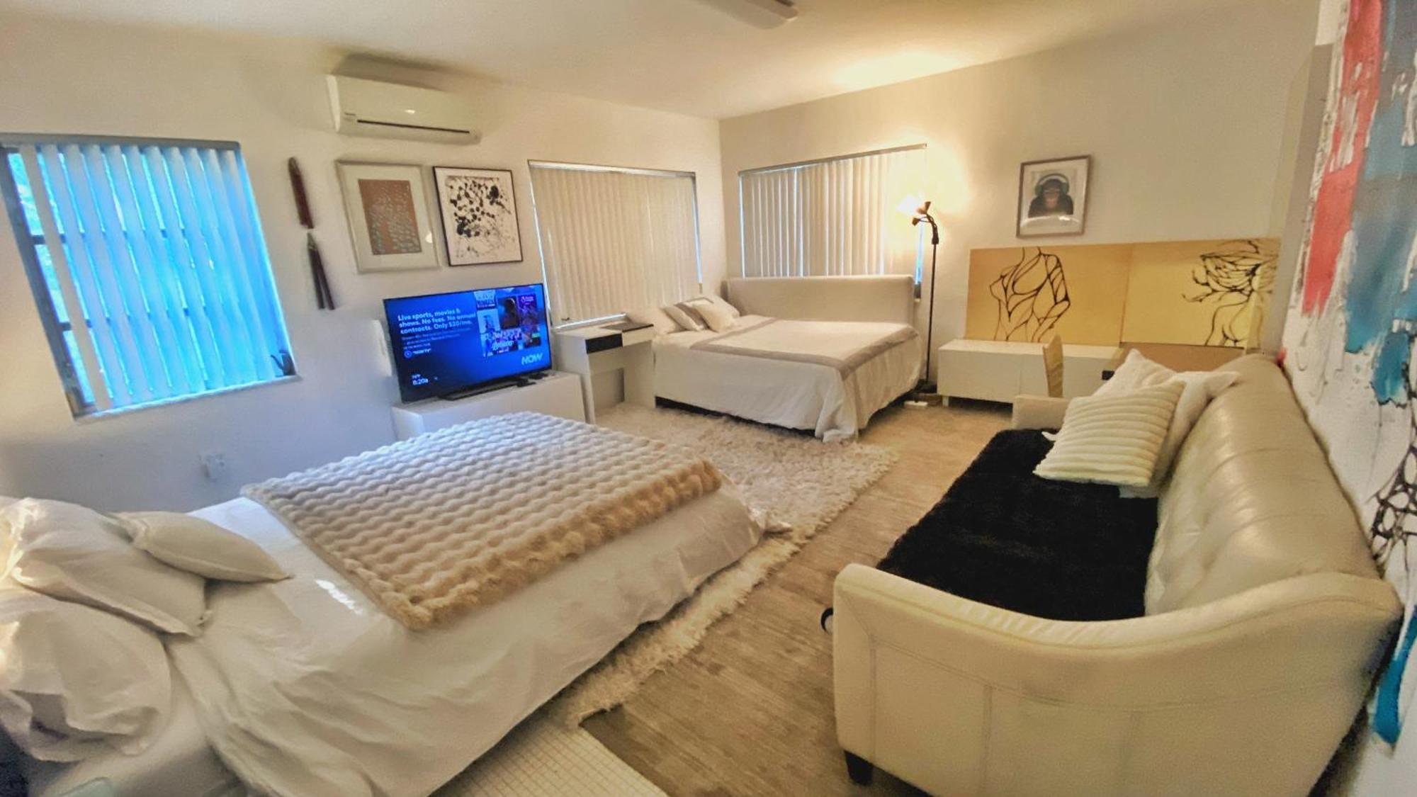 Homestay Studio Near Cocowalk, Brickell, Mercy Hospital Homestay Miami