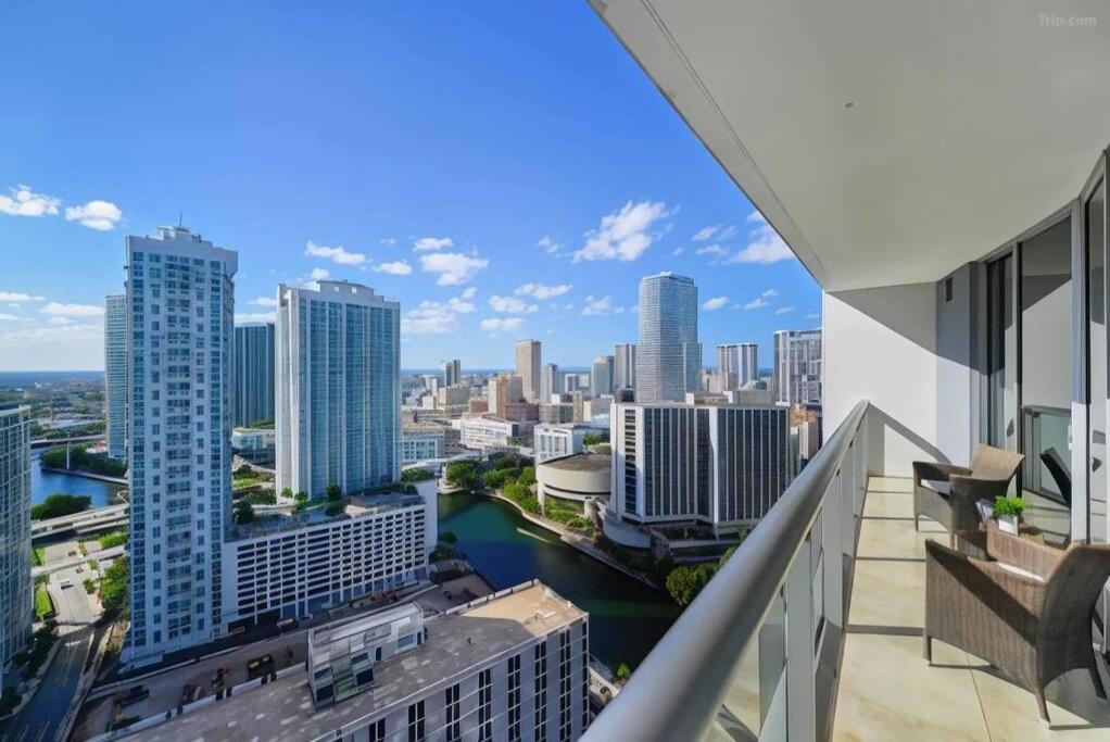 W Luxury High Rise *