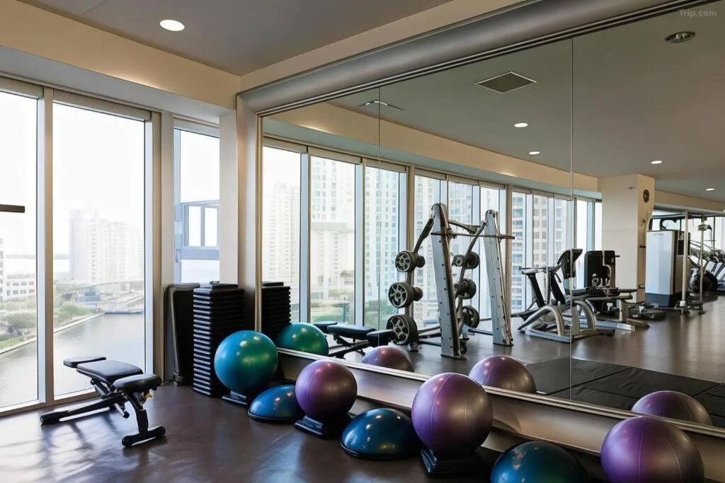 Apartment W Luxury High Rise