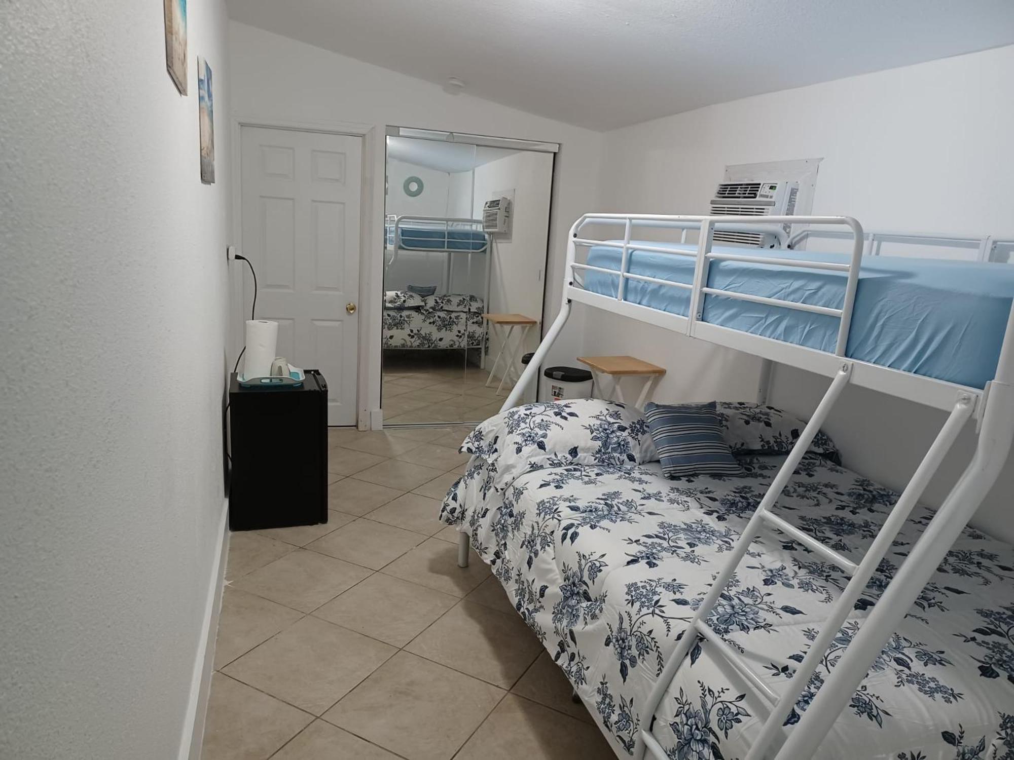 B6 Value On Private Bedroom With Private Bathroom In Little Havana, Homestay Miami