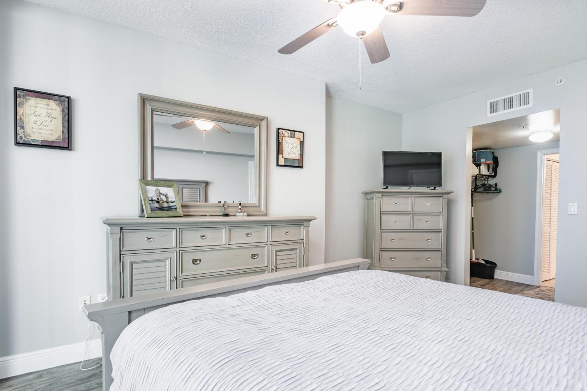 Apartment 1 Bedroom Opera Tower - Edgewater Miami