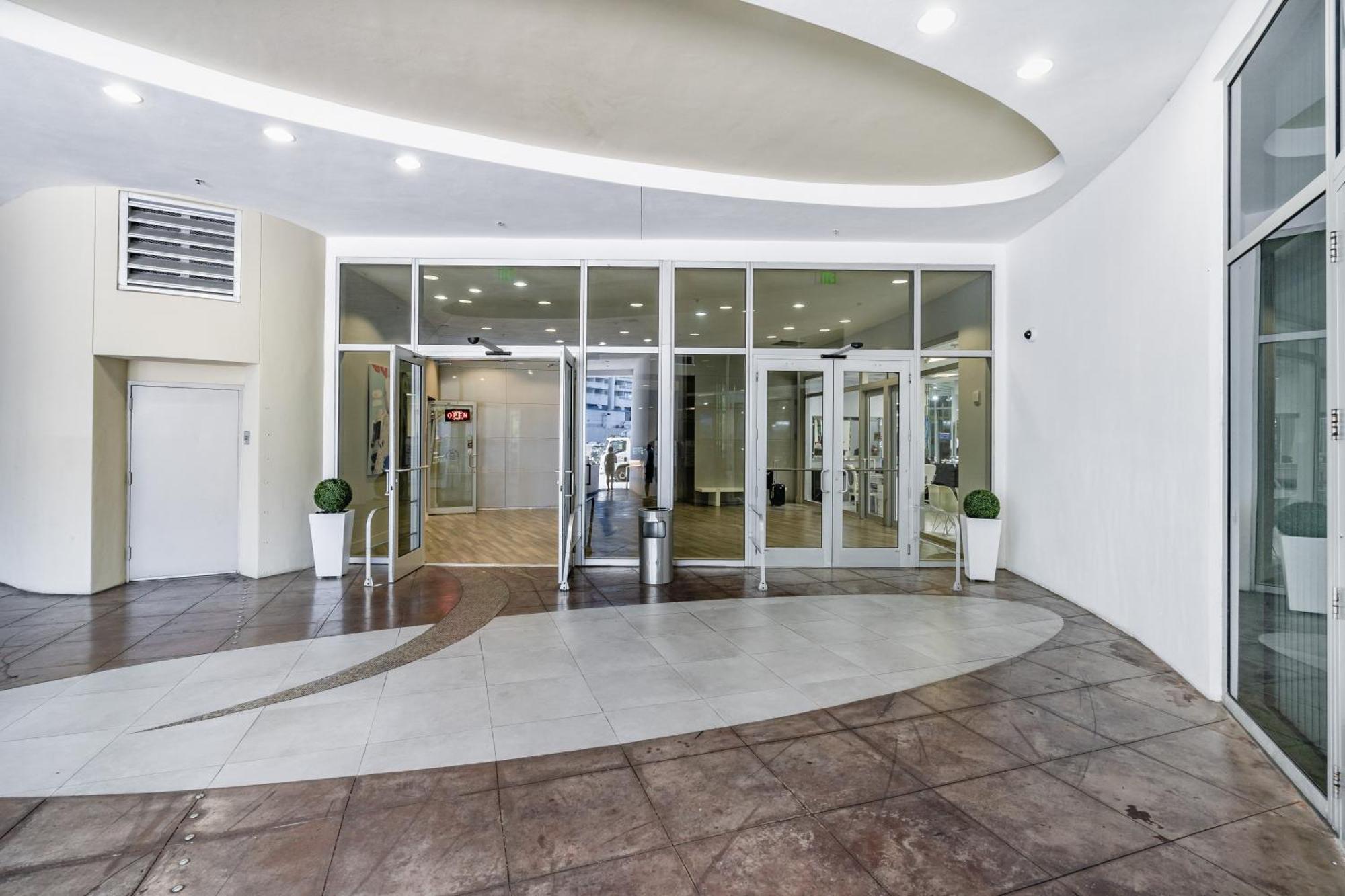 1 Bedroom Opera Tower - Edgewater * Miami