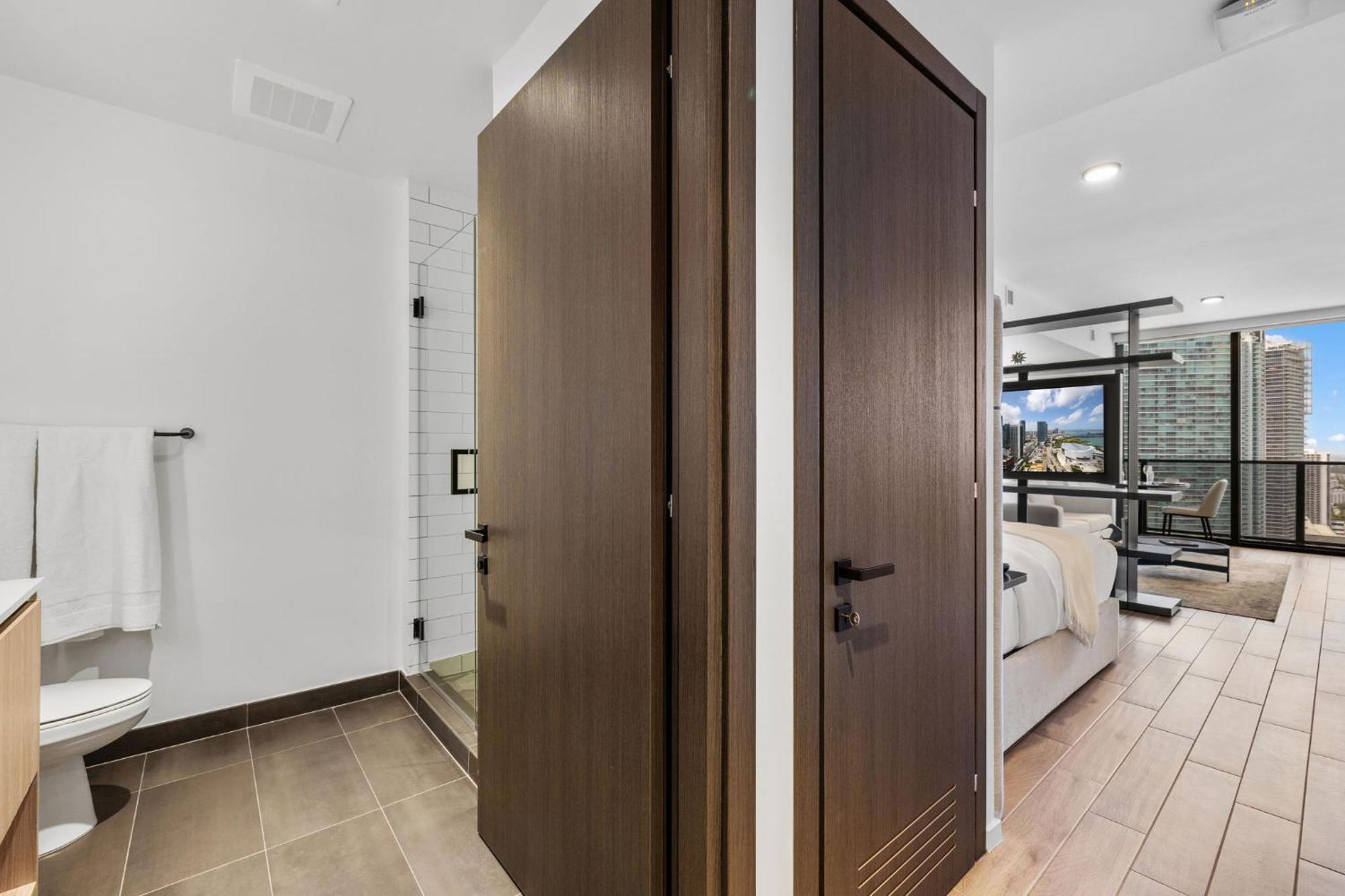 Apartment Studio With Amazing City View At Downtown Miami