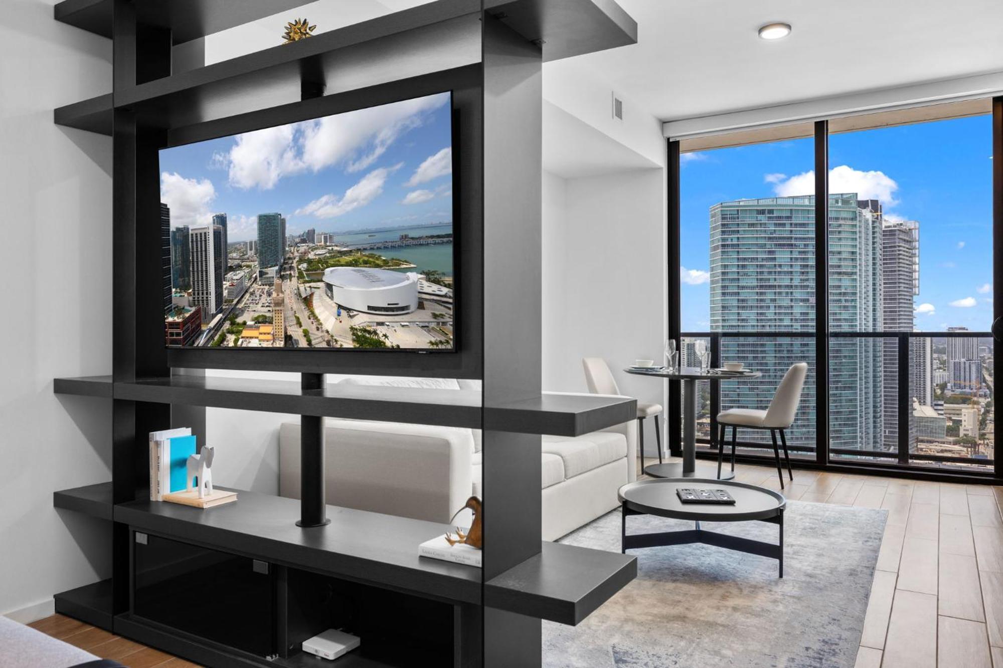 Apartment Studio With Amazing City View At Downtown