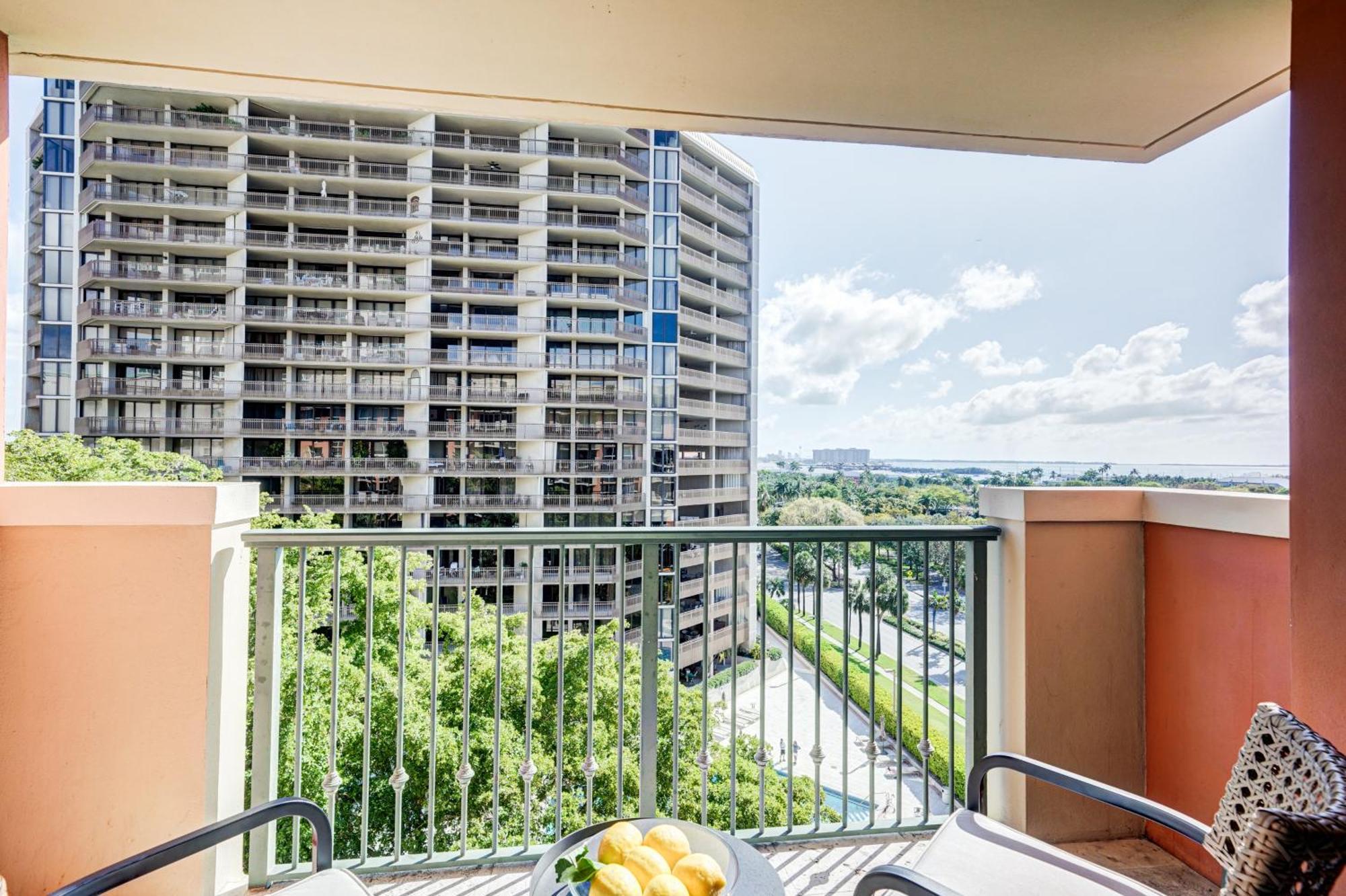 Coconut Grove Beauty 1 Bedroom Bayview With Free Parking Apartment *