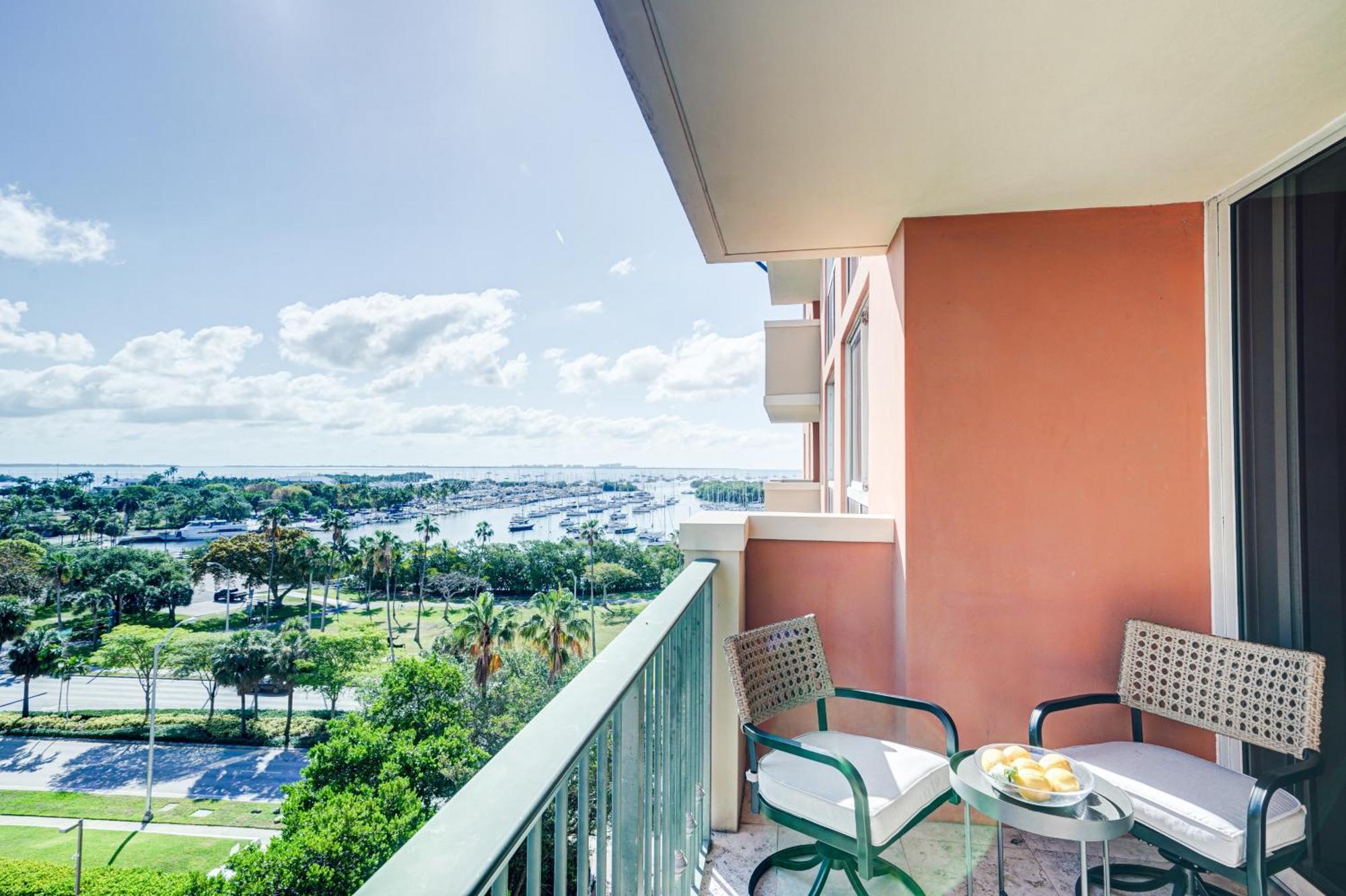 Apartment Coconut Grove Beauty 1 Bedroom Bayview With Free Parking *