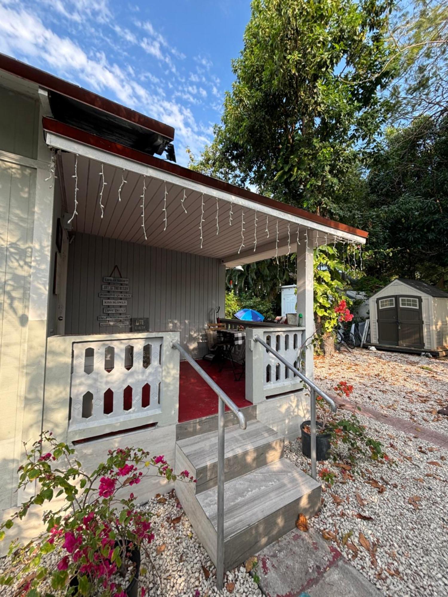 Gasthof Deluxe In Location In A 2 Bedrooms Unit - Parking, Laundry And Luggage Storage