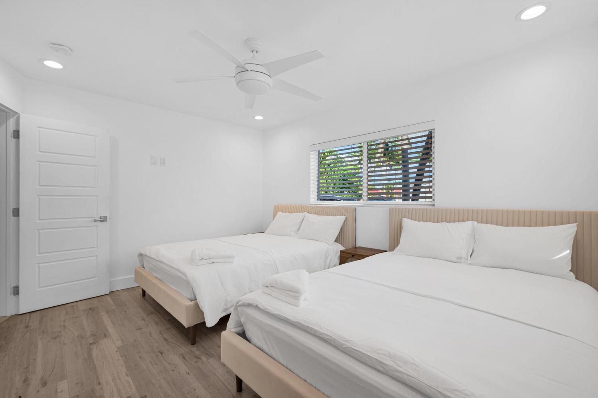 Villa Capri Aventura 4 Bed