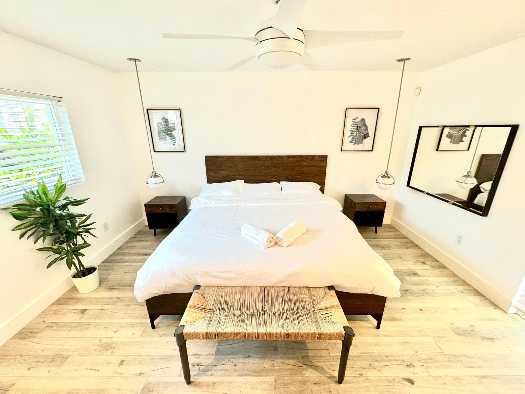 Capri Aventura 4 Bed Villa