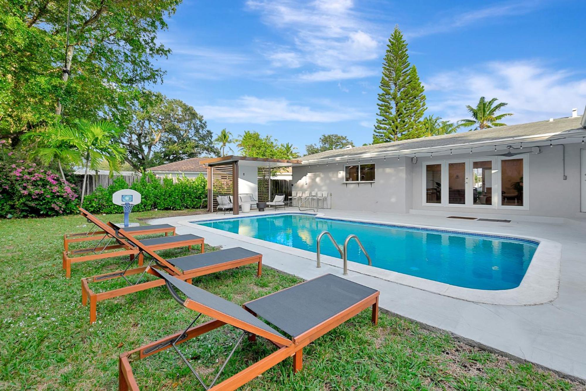 Capri Aventura 4 Bed * Miami