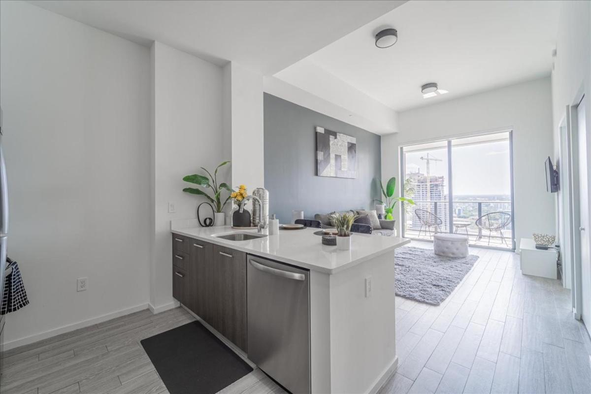 Appartement Tr 2 Bedroom, 1 Bedroom, And With Balconies *
