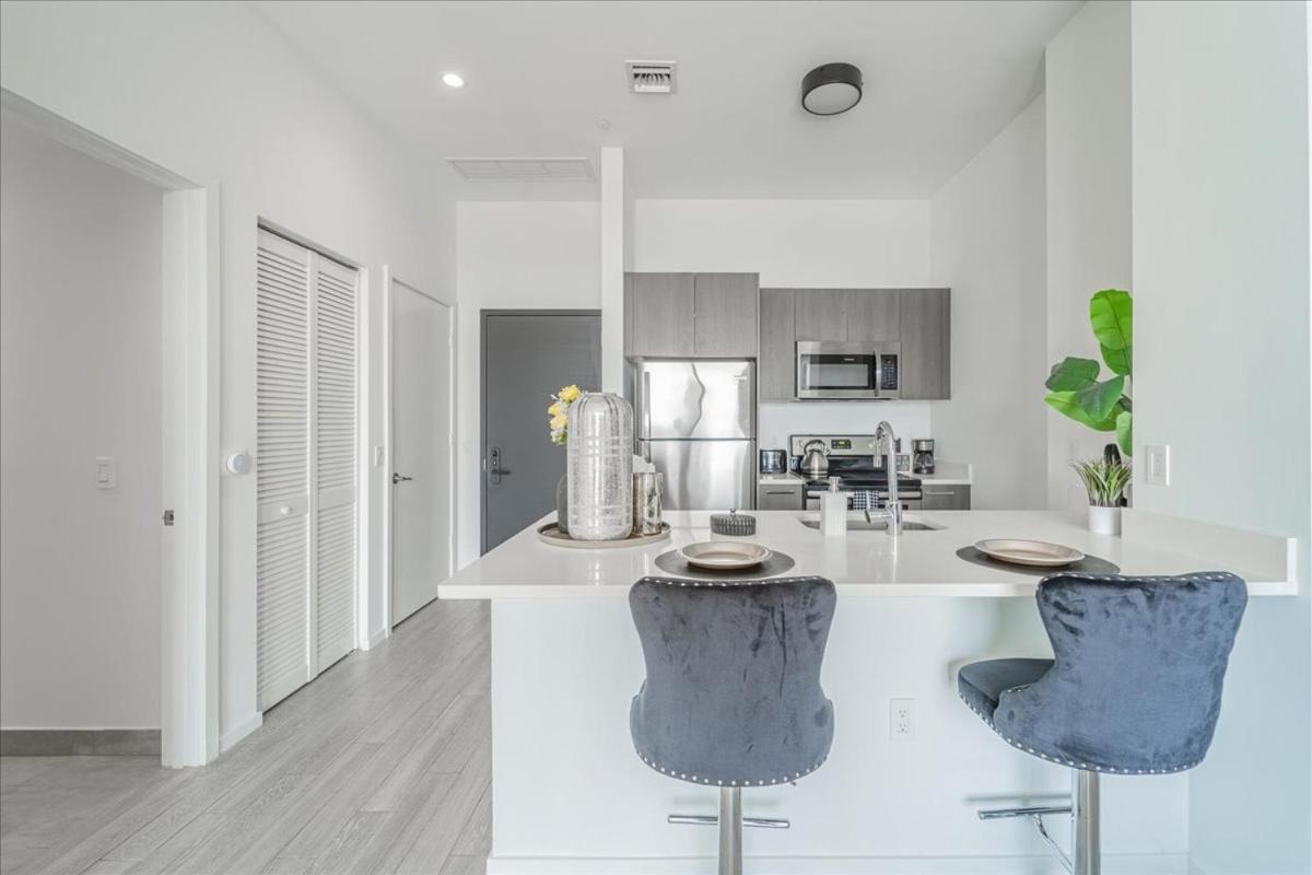 Appartement Tr 2 Bedroom, 1 Bedroom, And With Balconies Miami