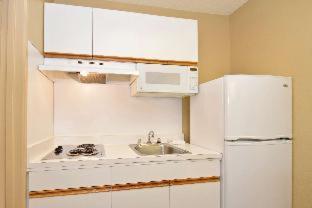 Extended America - - Airport - Blue Lagoon Hotel 2*
