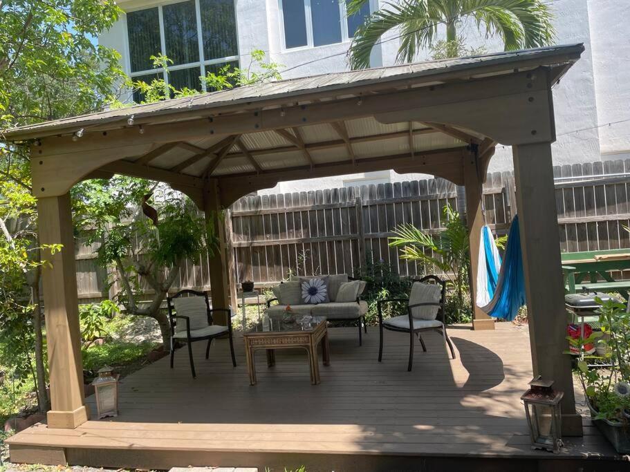 Private In The Heart Of Calle Ocho Privatunterkunft