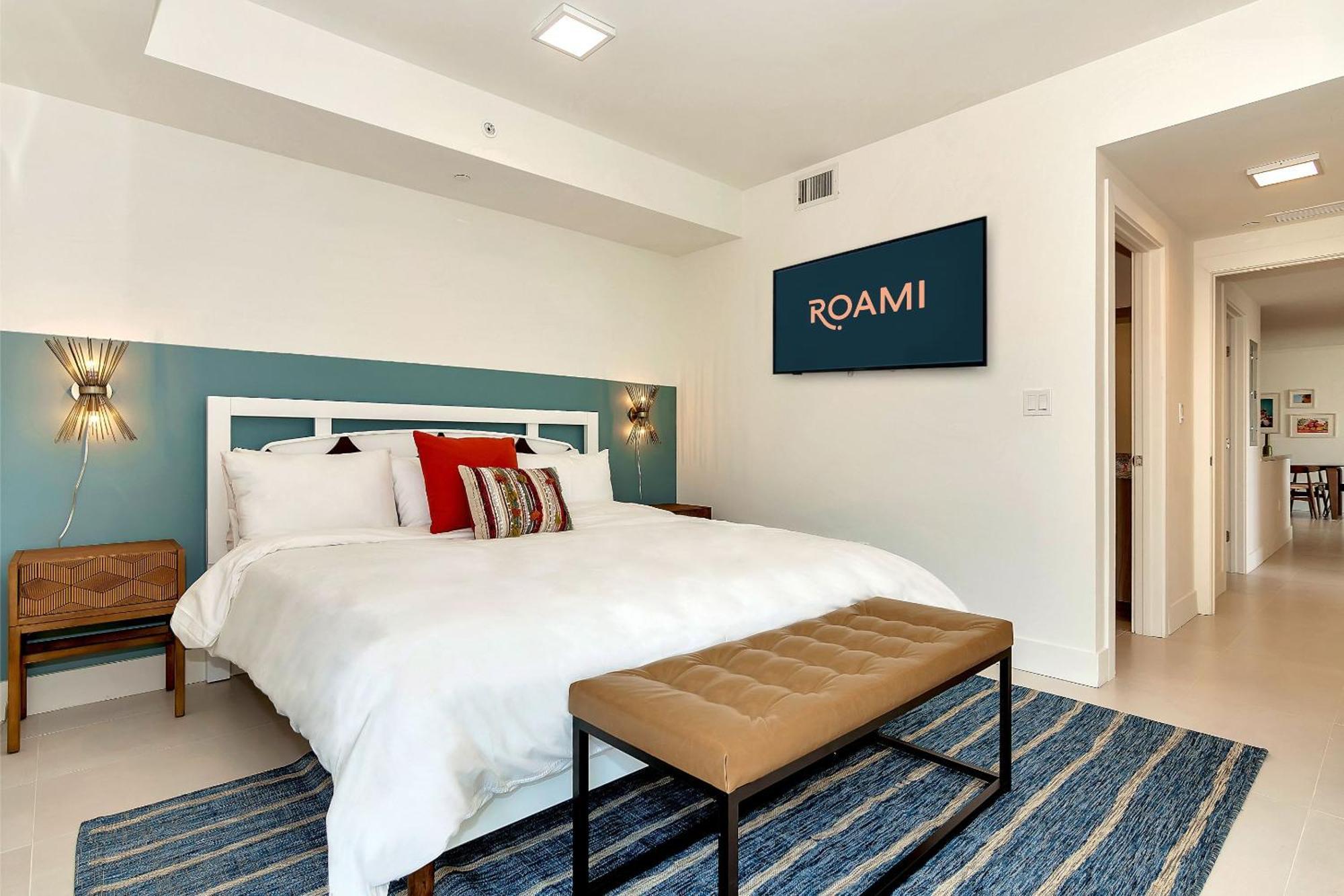 Roami At Grove 27 *