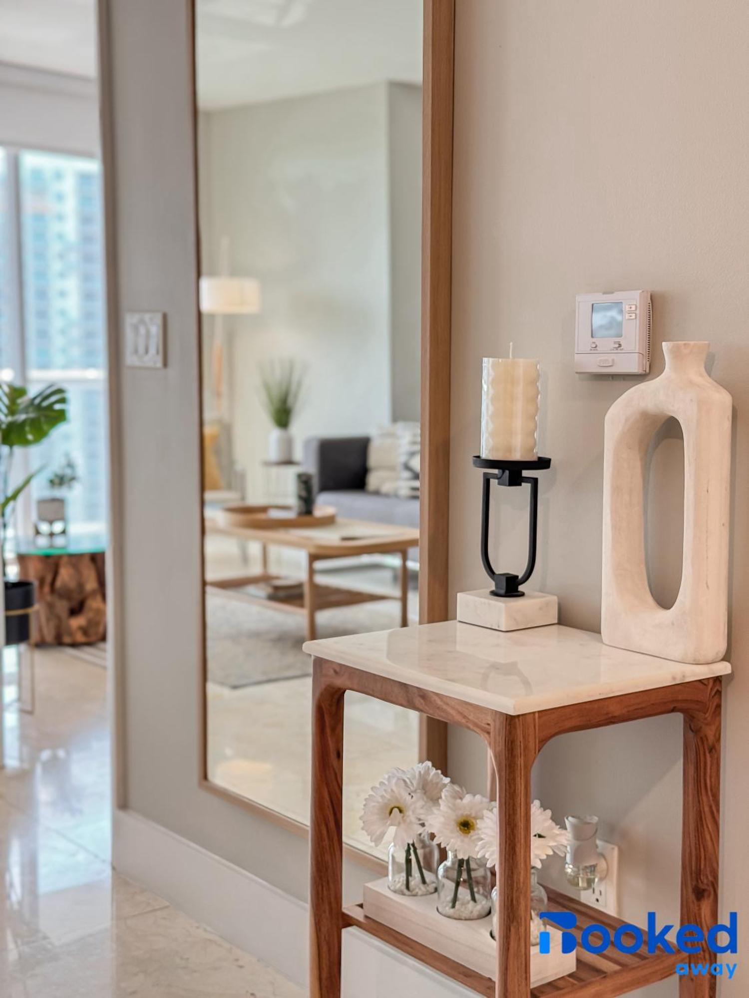 Apartment W Luxury High Rise