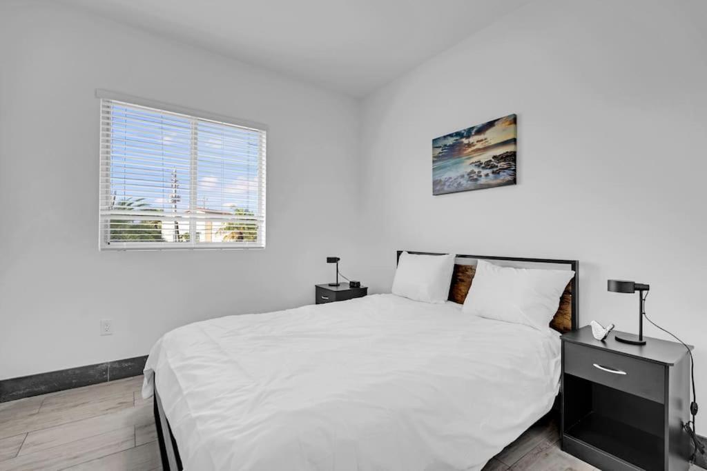 Apartment Biscayne Park 15408