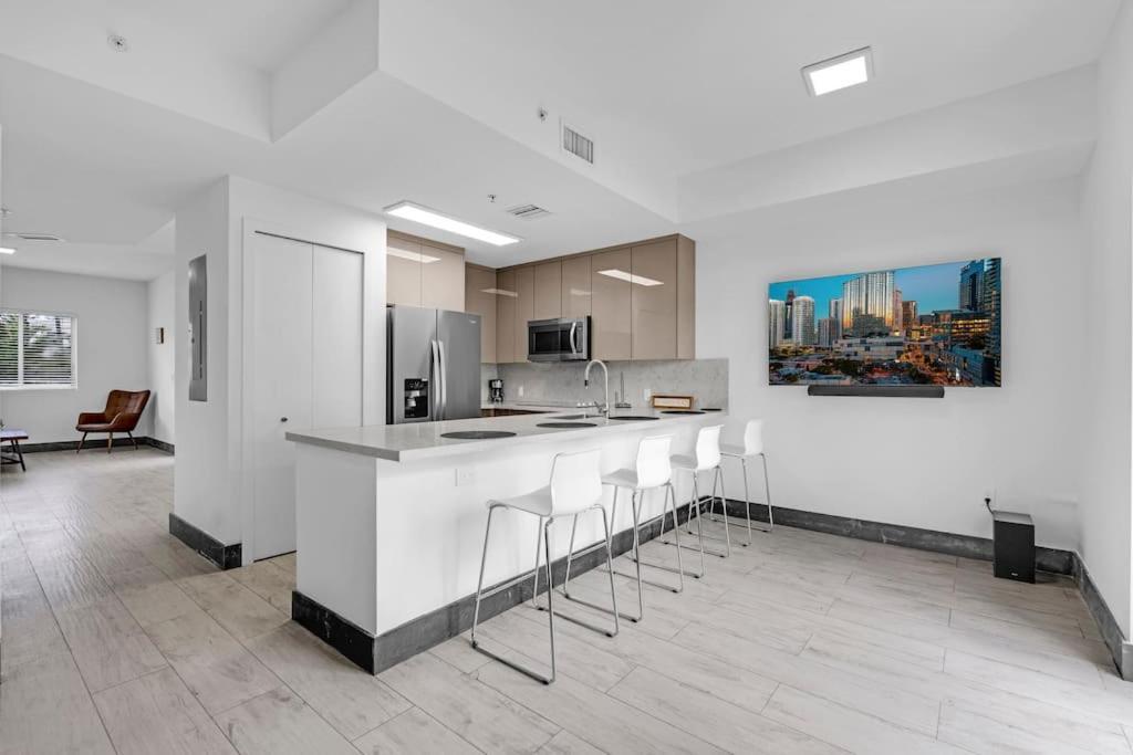 Apartment Biscayne Park 15408