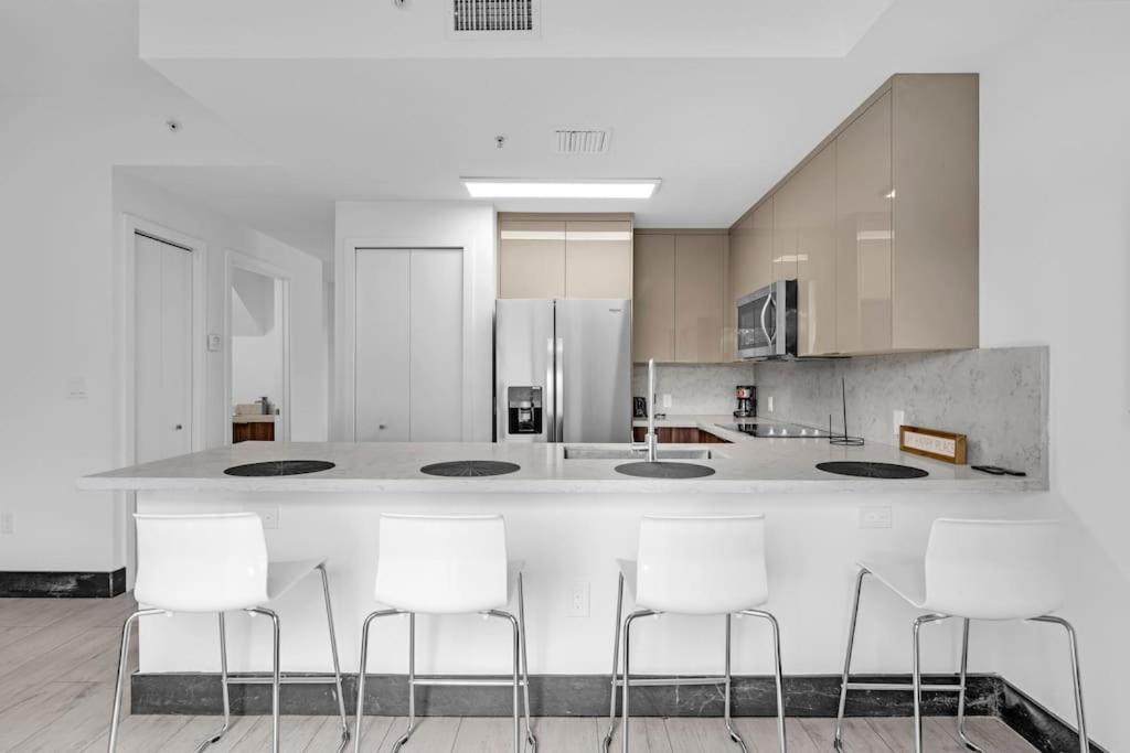 Apartment Biscayne Park 15408 Miami