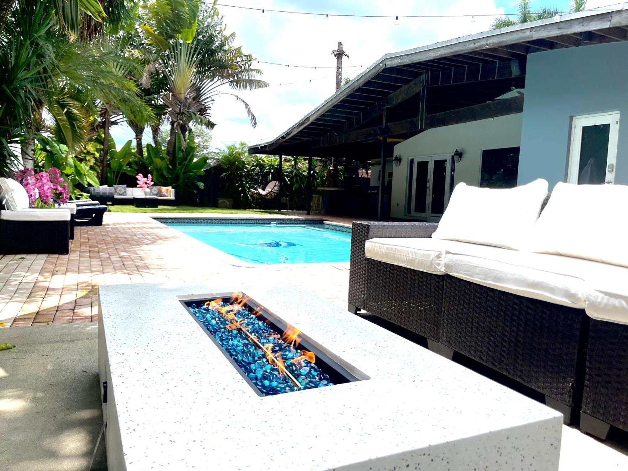 Dreampoolhousemiami