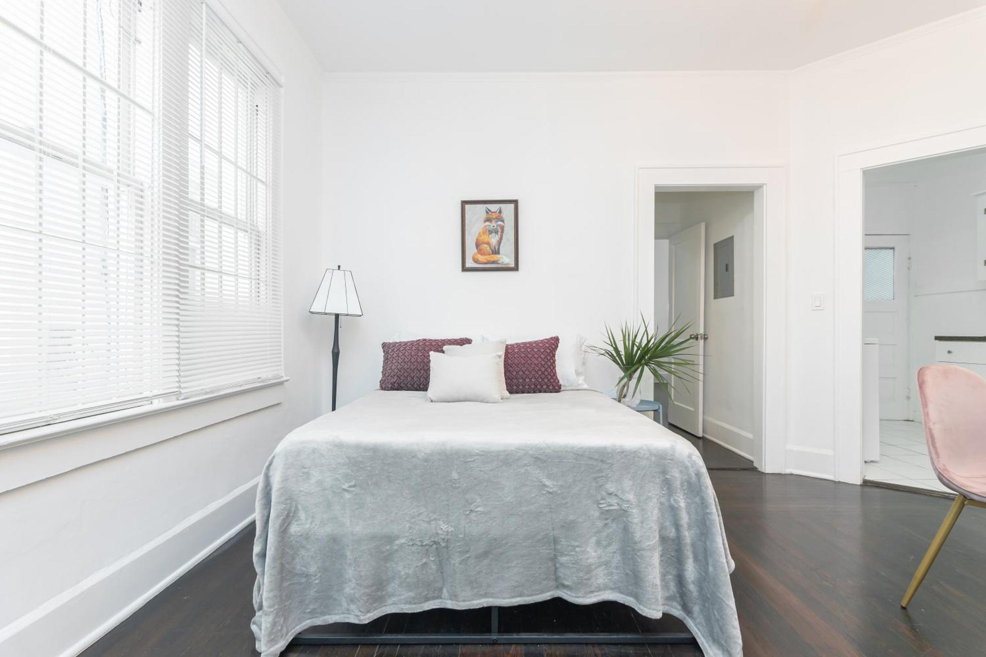 Apartment 2-bdrm -heart Wynwood & Edgewater- Private Parking