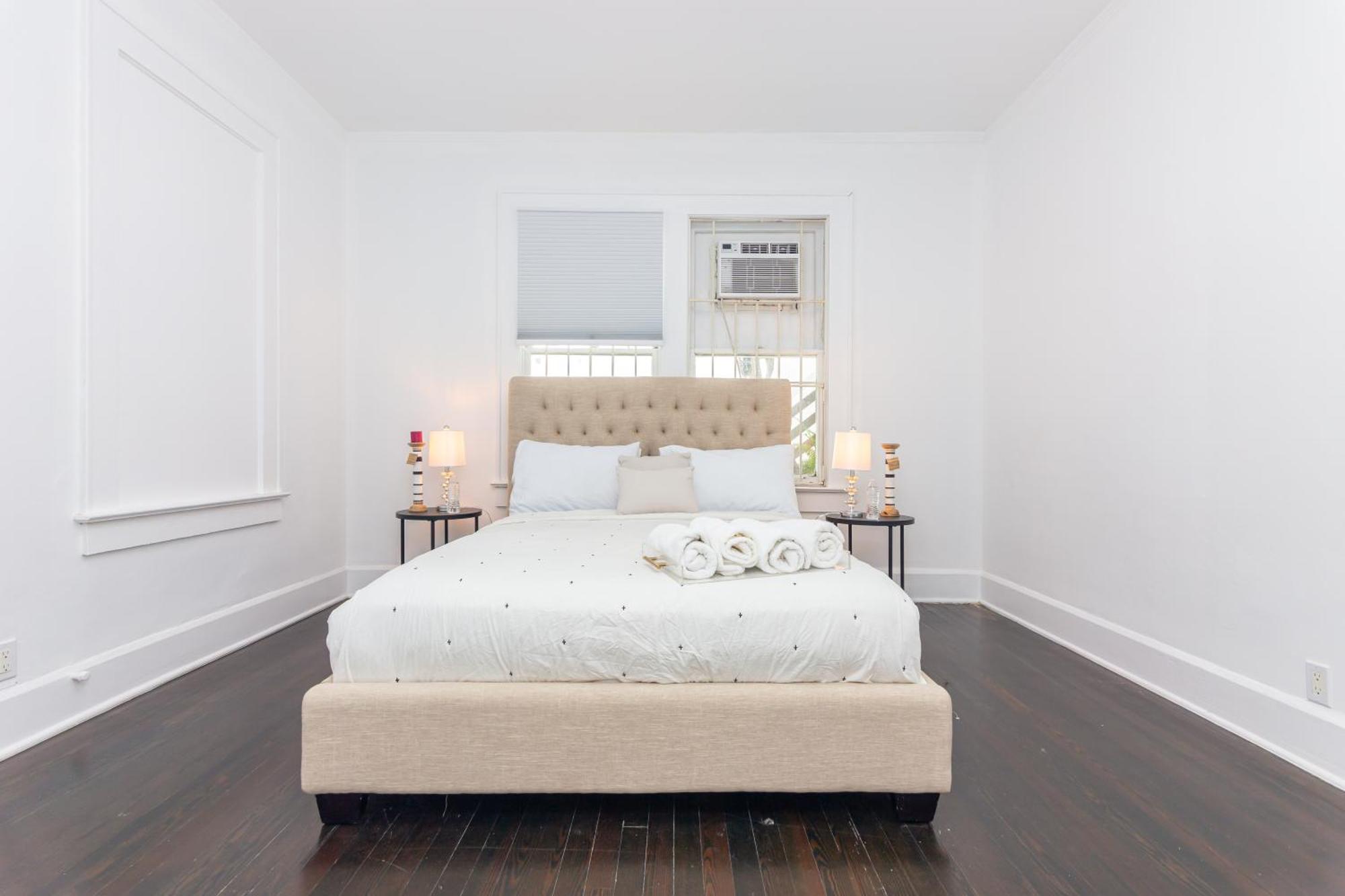 2-bdrm -heart Wynwood & Edgewater- Private Parking Apartment