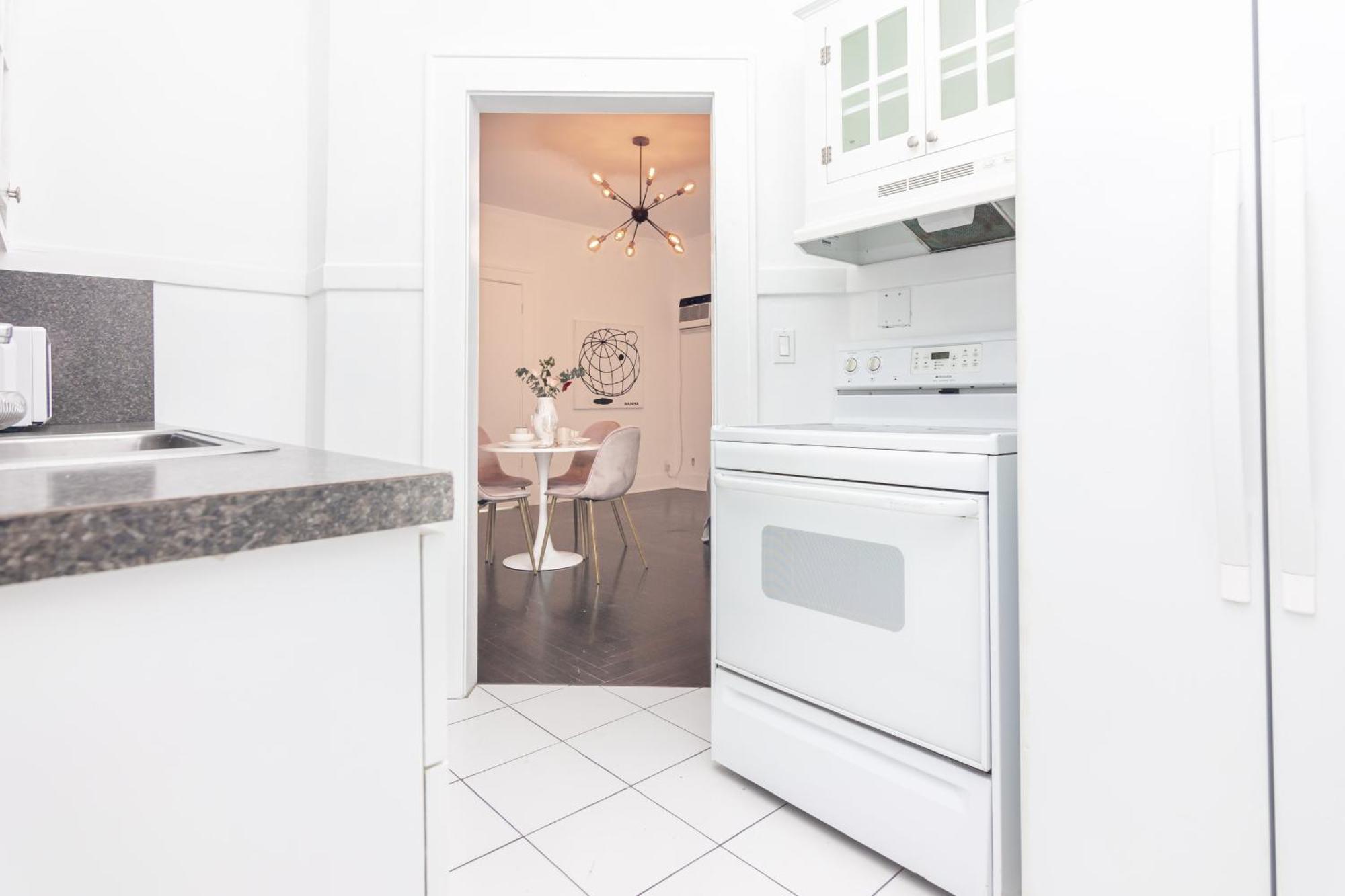 Apartment 2-bdrm -heart Wynwood & Edgewater- Private Parking