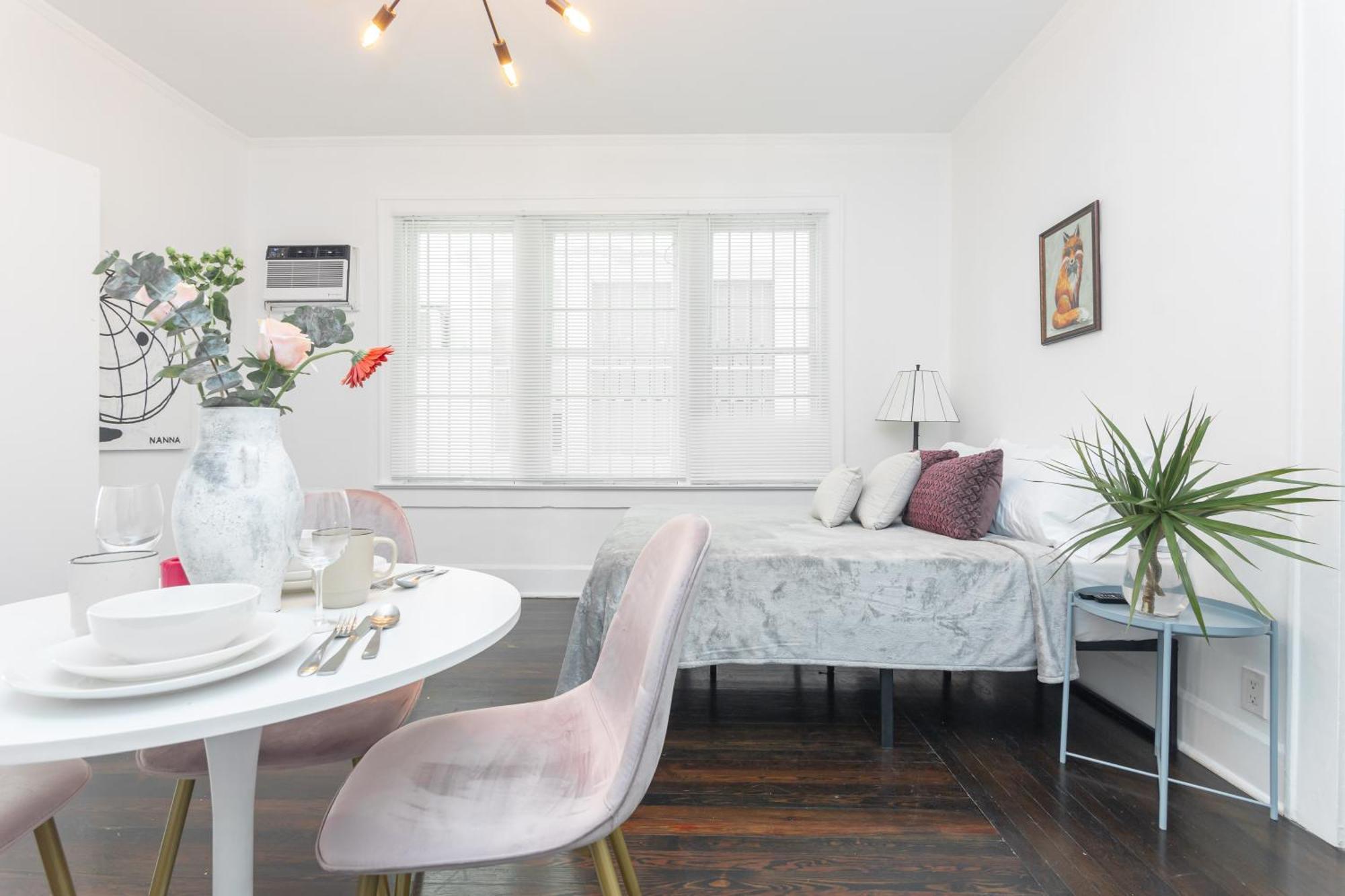 2-bdrm -heart Wynwood & Edgewater- Private Parking Apartment Miami