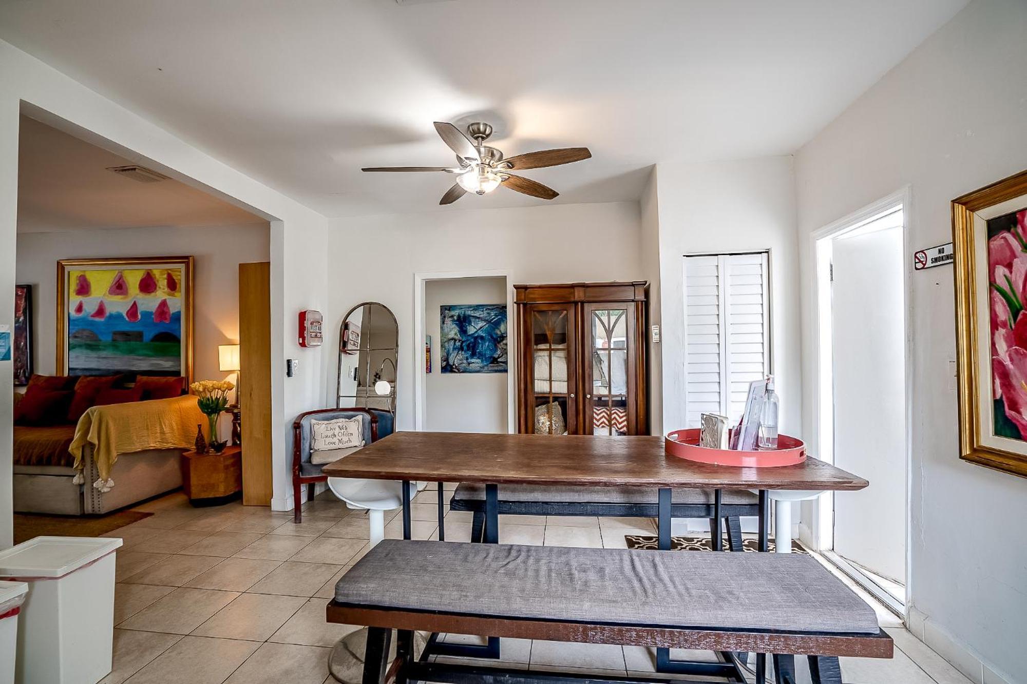Cheerful 4 Bedroom With Free Parking Miami