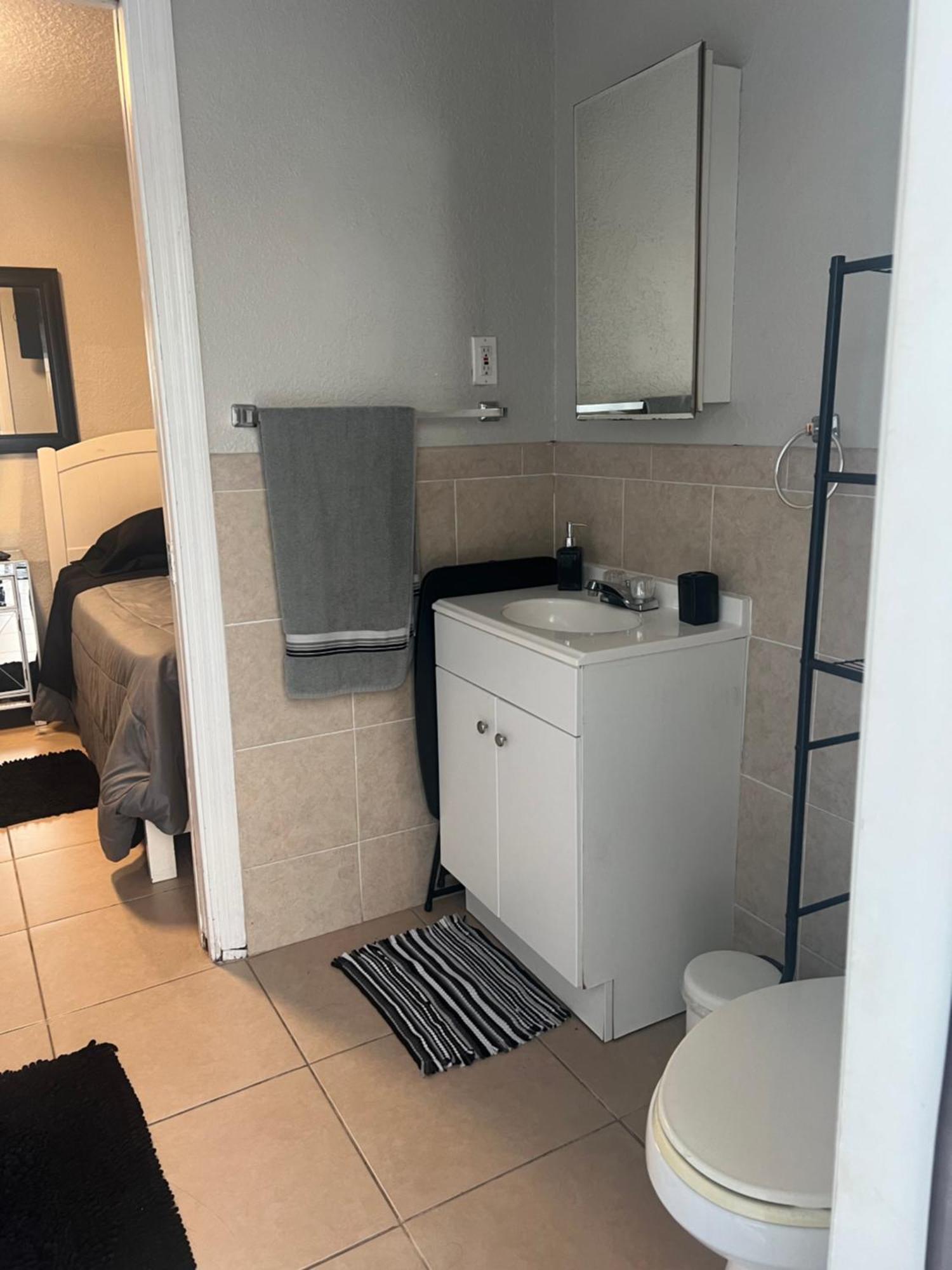 Bedroom Private * Miami
