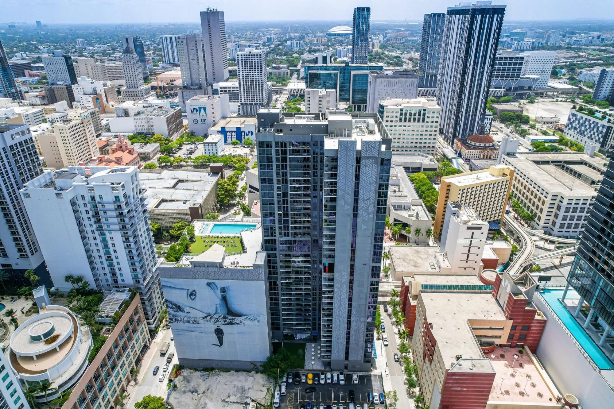 Sublime In The Heart Of Downtown
